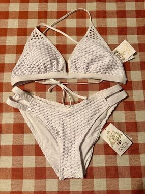BECCA castaway bikini NWT